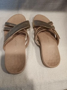 New Vionic Metallic Gold Strappy Adjust  Slip-on Sandals. Size 9.5 Women - Picture 1 of 7