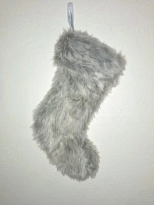  Target Wondershop zottelig grau Kunstfell Weihnachten Strumpf Schleife gefüttert Manschette 19" - Bild 1 von 6