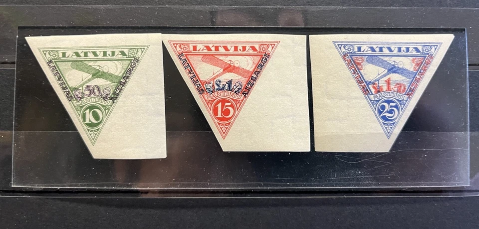 Latvia  -  1932 - stamps - Timbres - Imperf. MNH -  Alb. - Image 1 of 3