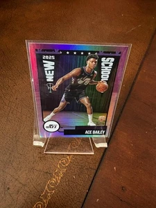 2025/26 TOPPS BALONCESTO AS BAILEY NUEVA ESCUELA PLATA HOLO LÁMINA NOVATO RC JAZZ - Imagen 1 de 2