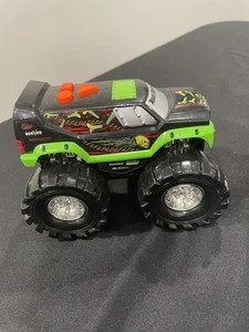 Toy State Green Monster Truck Road Rippers 1:64 Scale  w/ Lights & Sound—-WORKS - Picture 1 of 7