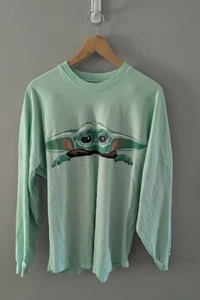 Disney Star Wars The Mandalorian Baby Yoda Green Spirit Jersey Adult Size M - Picture 1 of 6