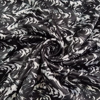 1 yarda X 148 cm Geométrico Satinado Material Suave Charmeuse Forro Bufanda Hágalo Usted Mismo Tela Foto 1 de 4