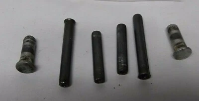 GMC Suburban K1500 1998 5,7 L 4x4 asiento delantero izquierdo pasadores de rodillo de muñeca Foto 1 de 4