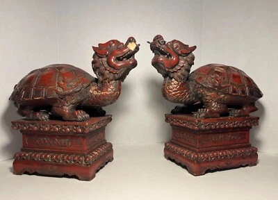 Um par de dragões chineses antigos esculpidos à mão em madeira Lóngguī também conhecidos como tartarugas dragões - Imagem 1 de 4