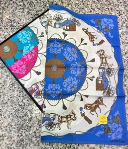 3 FAZZOLETTI FAZZOLETTO NASO DONNA 100% COTONE 45 CM CARROZZA CAVALLI GARDA 481 - Foto 1 di 1