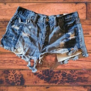 vintage american eagle shorts women Sz 4 hi rise distressed blue denim cut off - Picture 1 of 4