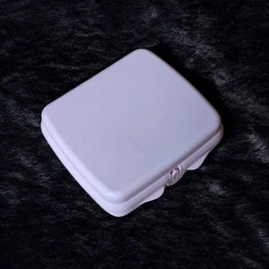 Tupperware Sandwichbehälter Rosa Neu - Bild 1 von 3