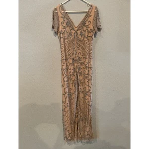 Pisarro Nights Beaded Sequin V-Neck Short Sleeve Cocktail Dress Sz 8 Nude Silver - Picture 1 of 6