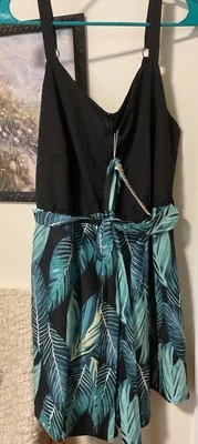 Bloom Chic NUEVO CON ETIQUETAS PANTALONES CORTOS MAMELUCO Us Talla 10 Tropical, Cintura Elástica Negro Verde Foto 1 de 4