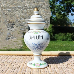 Ancien pot à pharmacie Opium en porcelaine de Paris - Picture 1 of 6