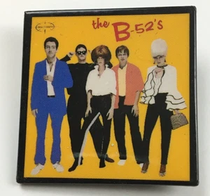 "Botón Pin Álbum Retro Cuadrado Vintage 1.5"" The B-52's 1980" - Imagen 1 de 3