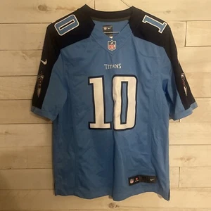 Tennessee Titans Jake Locker #10 Blue Jersey Size Medium 21x29  - Picture 1 of 6