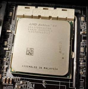 AMD Athlon 64 3700+ 939 2,2 GHz ADA3700DAA5BN - San Diego - Processeur CPU - Photo 1/3