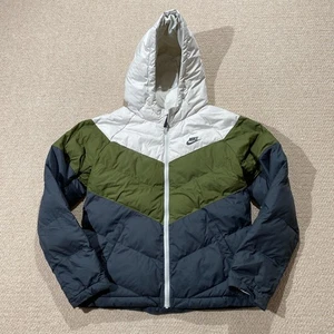 Nike Puffer Chaqueta Niños XL 158-170 CM Ligero Deportes Invierno Abrigo Bolsillos - Imagen 1 de 12