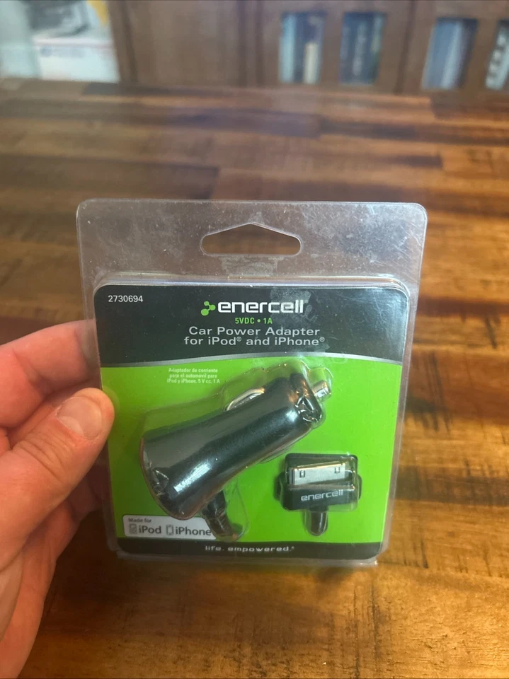 iPhone/iPod 30 Pin  5VDC 1A Car Power Adapter - Enercell 2730694 - Image 1 of 4