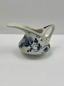 VINTAGE DELFT BLUE MINIATURE PITCHER BLUE AND WHITE MADE IN HOLLAND 3" x 2" - Picture 1 of 8