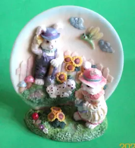 Easter Plate 3D With Stand & Bunny's - Picture 1 of 5