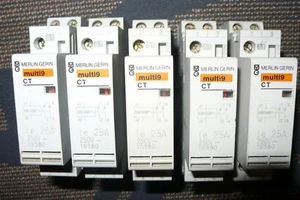 MERLIN GERIN 15380 Contacteur 2 contacts fermeture NO, 25Ampères bobine 230V 25A - Bild 1 von 5