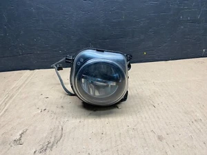 2013 to 2017 BMW 5 Series Front Bumper Right Passenger Fog Light Lamp F4392 DG1 - Picture 1 of 8