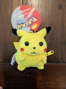 Vintage Pokemon Pikachu #25 Plush Backpack Clip Keychain 1998 nintendo toy! NOS - Picture 1 of 4