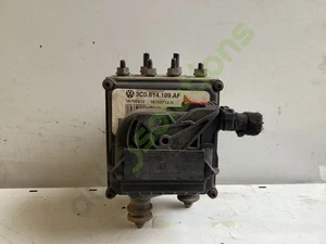 VOLKSWAGEN Passat 3C2 B6 ABS Pump Modulator Control Unit 16705912 16705912 - Picture 1 of 6