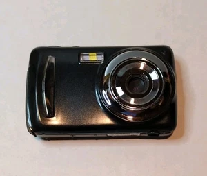 CÁMARA DIGITAL ONN 18 MEGAPÍXELES PANTALLA 2.4” ZOOM DIGITAL 4X  - Imagen 1 de 6