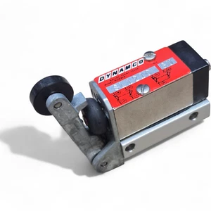Dynamco SL1210 GU Pneumatic Air Valve Switch - Picture 1 of 4