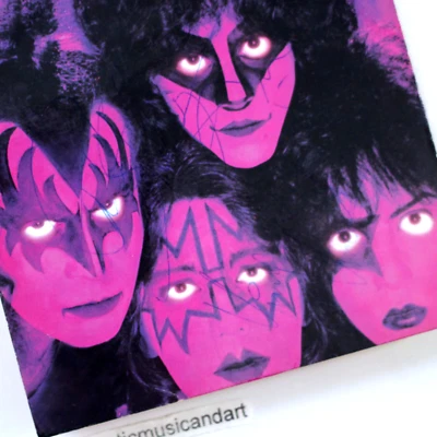 SIGNED by PAUL STANLEY KISS ROCK & ROLL ALL NITE LIVE 7" VINYL 45 VINNIE VINCENT - Image 1 of 4