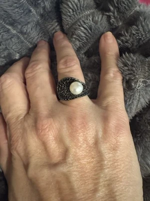 Kwan Cultured White Pearl Black Spinel Cocktail Ring Sterling Silver Size 7   - Image 1 of 2