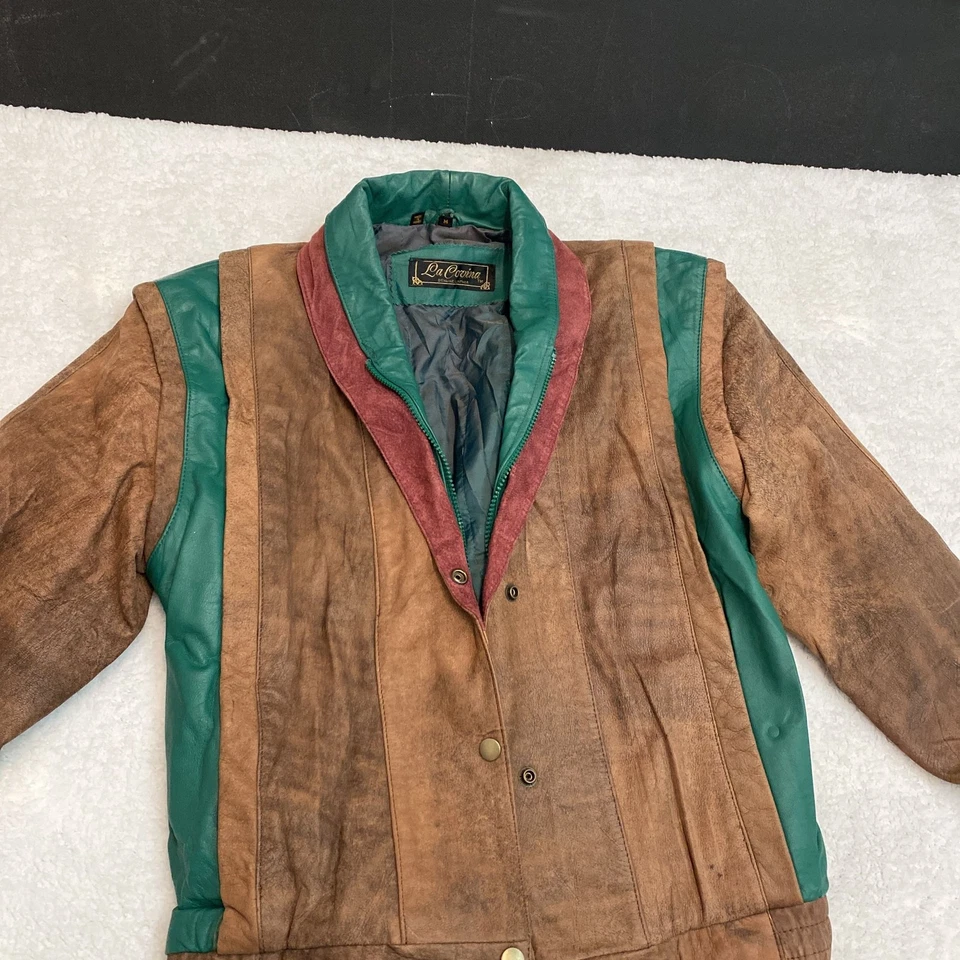 Gabardina de cuero negra con cinturón La Corvina Foto 1 de 4