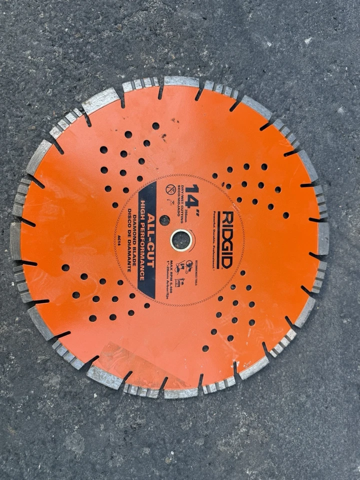 Hoja rígida de hormigón ranurada de 14 pulgadas Foto 1 de 1