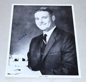 NASA Astronaut John S. Bull Original 8x10 Foto Autopen signiert frühe Signatur - Bild 1 von 2