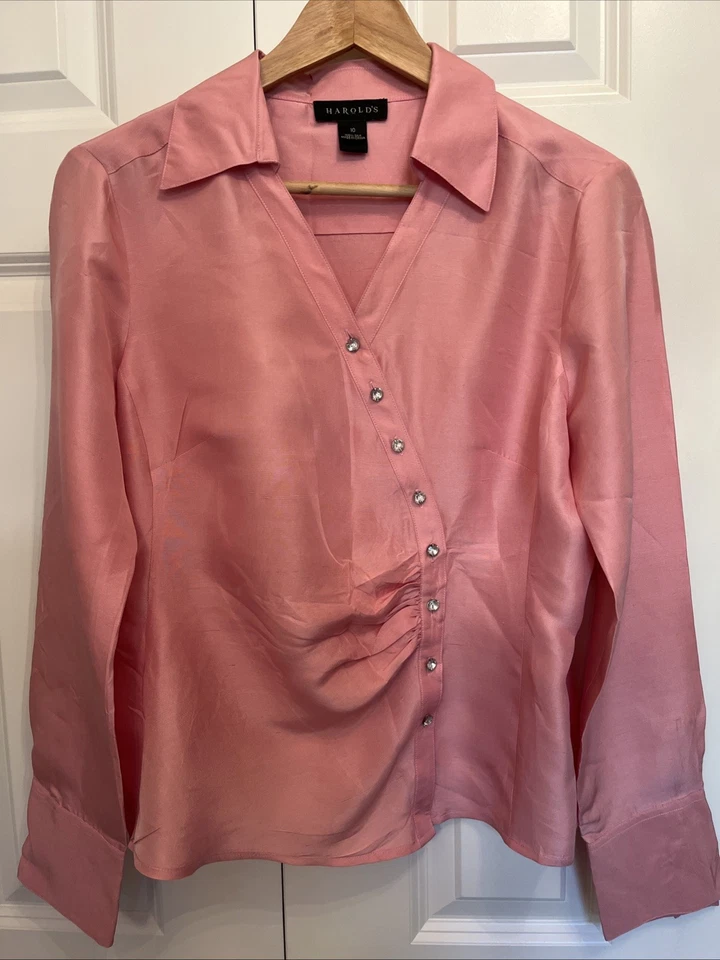 Blusa De Colección Harold’s Talla 10 Estrás Botón Frontal 100% Seda Rosa ¡Tan Preciosa Usada en Excelente Condición! Foto 1 de 4
