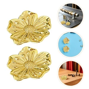 4 Stück Blumenkommode Knöpfe: Messing Blumen Schrankgriffe - Schublade Deko - Bild 1 von 17