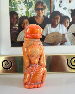 WILD EXOTIC HAND CARVED MONKEY JAPAN SEA CORAL SNUFF BOTTLE VINTAGE - Picture 1 of 14