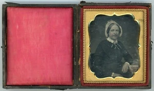 Seated Woman Wearing Dark Dress Full Case (1/6 Plate Daguerreotype) - Picture 1 of 3