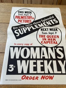 VINTAGE 1950'S ADVERTISING POSTER WOMAN'S WEEKLY PALMISTRY NEXT WEEK THE QUEEN - Picture 1 of 6
