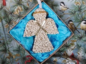 Angel Bird Seed Feeder Boxed Ornament with hanger, reinforced, Wreath Ships free - Imagen 1 de 11