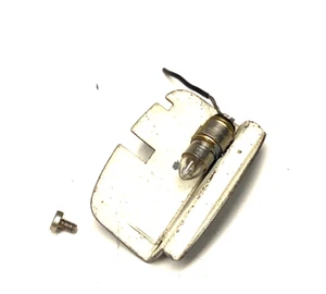 Trix express  V200  --   LAMPENHALTERRUNG  mit SCHRAUBE     --  Trix  19/5 - Bild 1 von 2