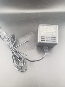 AC ADAPTOR MODEL. UD-1308D 13.5V 850mA - Picture 1 of 5