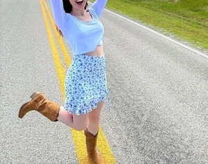 FOREVER 21 JUNIOR TEEN WOMEN SMALL MINI SKIRT RUFFLE SIDE SCRUNCH TIE BLUE WHITE - Picture 1 of 4