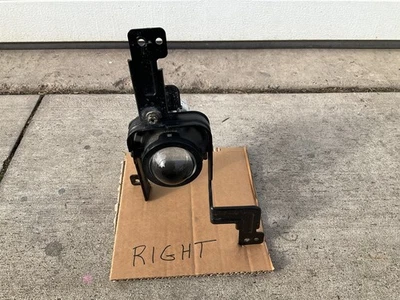 Lámpara antiniebla halógena del lado derecho del pasajero 92202-Q5500 OEM para KIA Seltos Foto 1 de 4