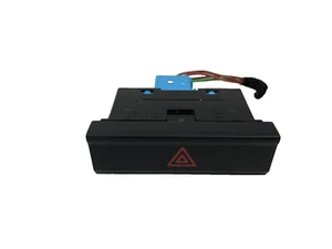 Volkswagen T-Roc 2022 Safety Hazard Flashing Control Switch Button 2GA953509 - Bild 1 von 10