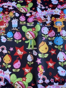 TOKIDOKI Vinyl Stoff unregelmäßig Rest schwarz Hintergrund Kaktus Sterne Regenbögen - Bild 1 von 6