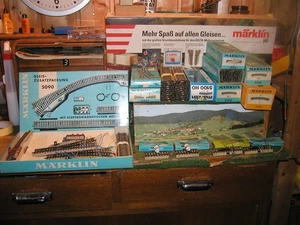 Märklin M-Gleis Konvolut in OVP s - Bild 1 von 3