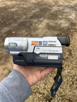 *PARA REPUESTOS O REPARACIÓN* Efecto digital SteadyShot DCR-TRV140 NTSC Foto 1 de 4