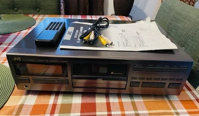 JVC XL-M409TN 6+1 Disc CD Player Changer One Owner W/ Remote And Manual - Image 1 of 4