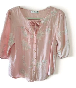 Ana & Rose Blouse Womens M Pink Silver Floral Embroidered Boho Whimsical Button  - Picture 1 of 4