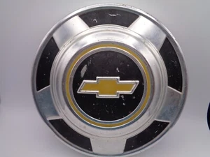 VINTAGE OEM 1973-87 CHEVY 1/2 TON TRUCK DOG DISH POVERTY HUBCAP COVER - Picture 1 of 5